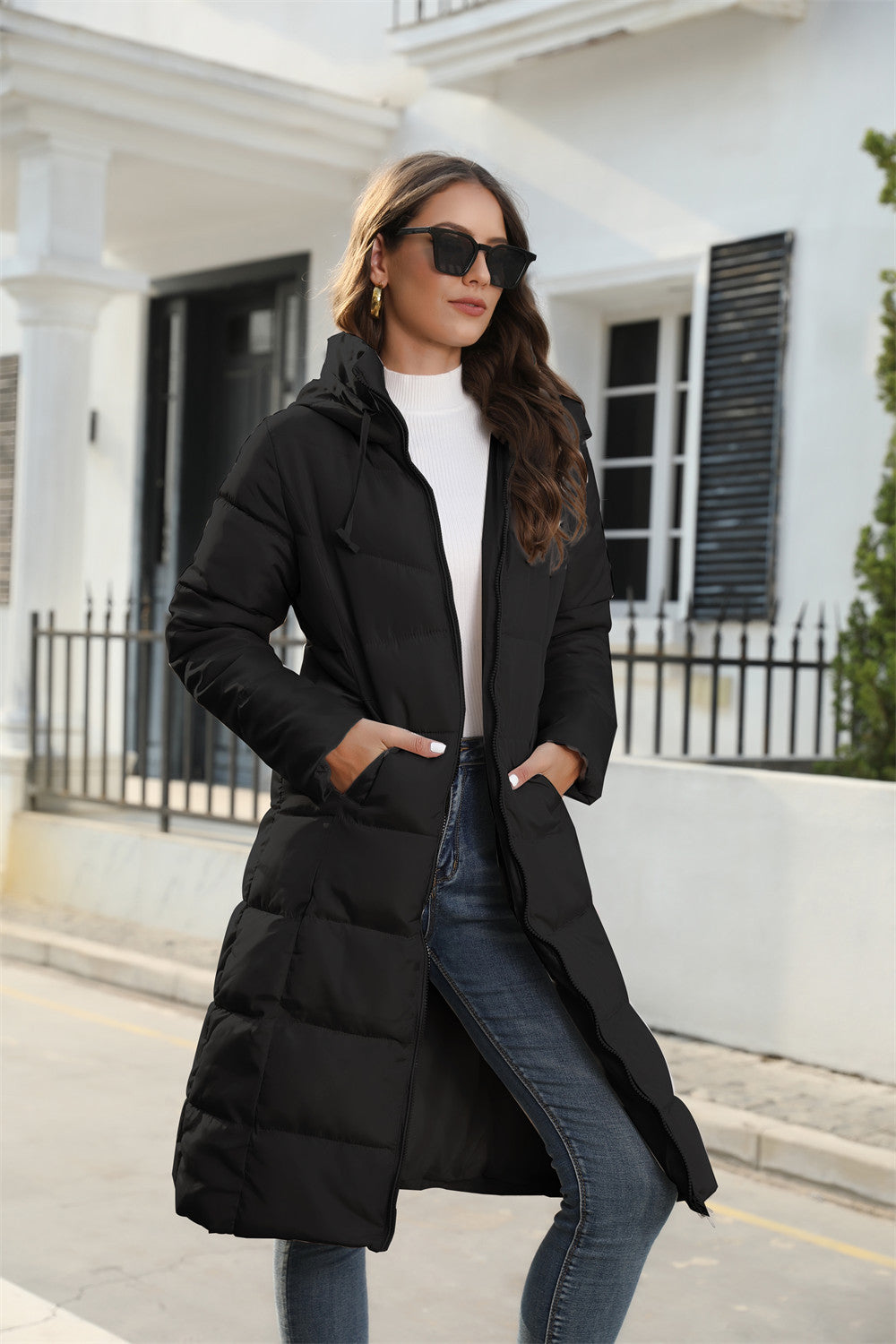 Open Black Puffer Coat with Jeans — Long Puffer Coat Outfits