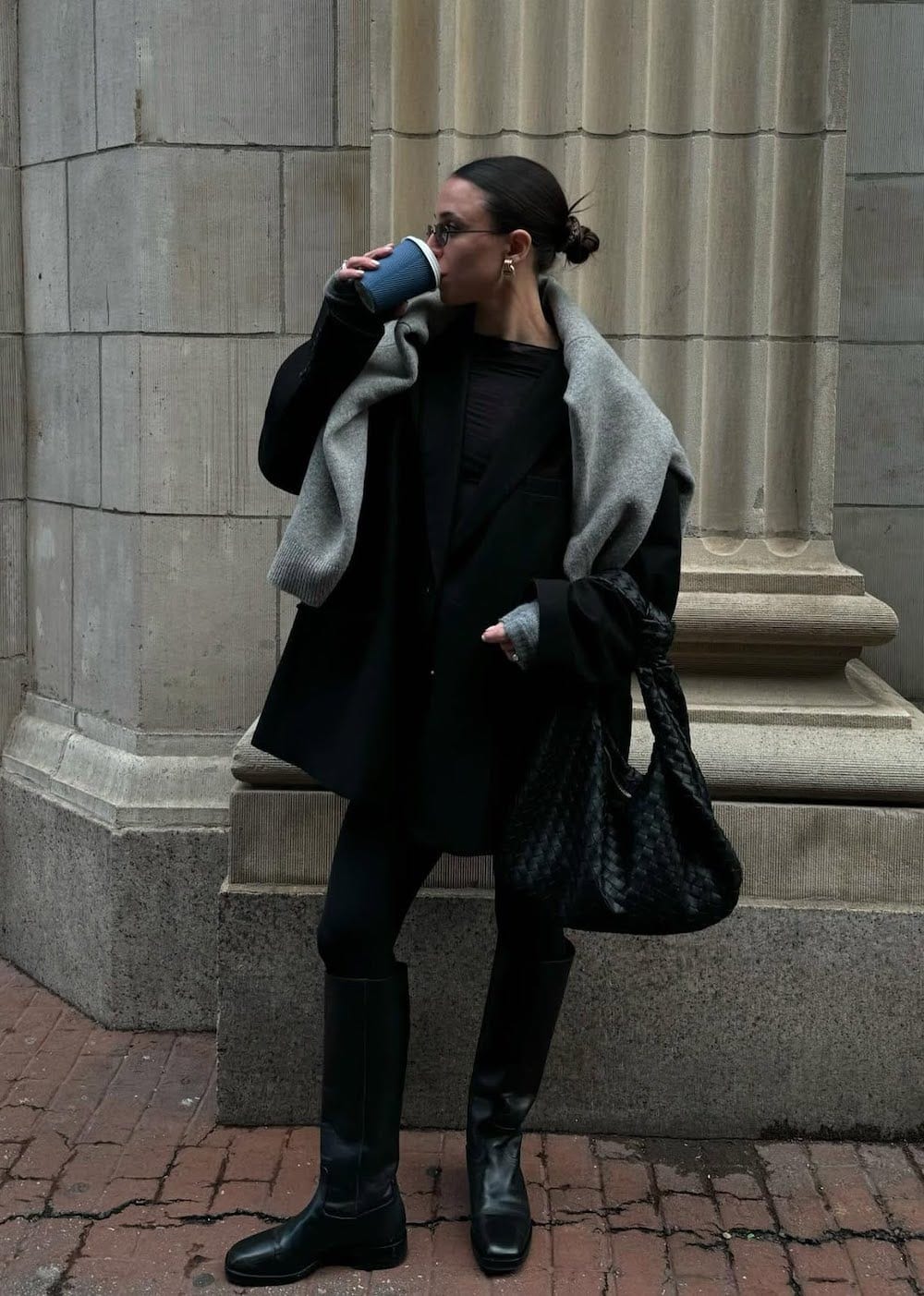 Effortless Layering: Oversized Blazer and Knee-High Boots Effortless Layering: Oversized Blazer and Knee-High Boots — Black Boots Outfits