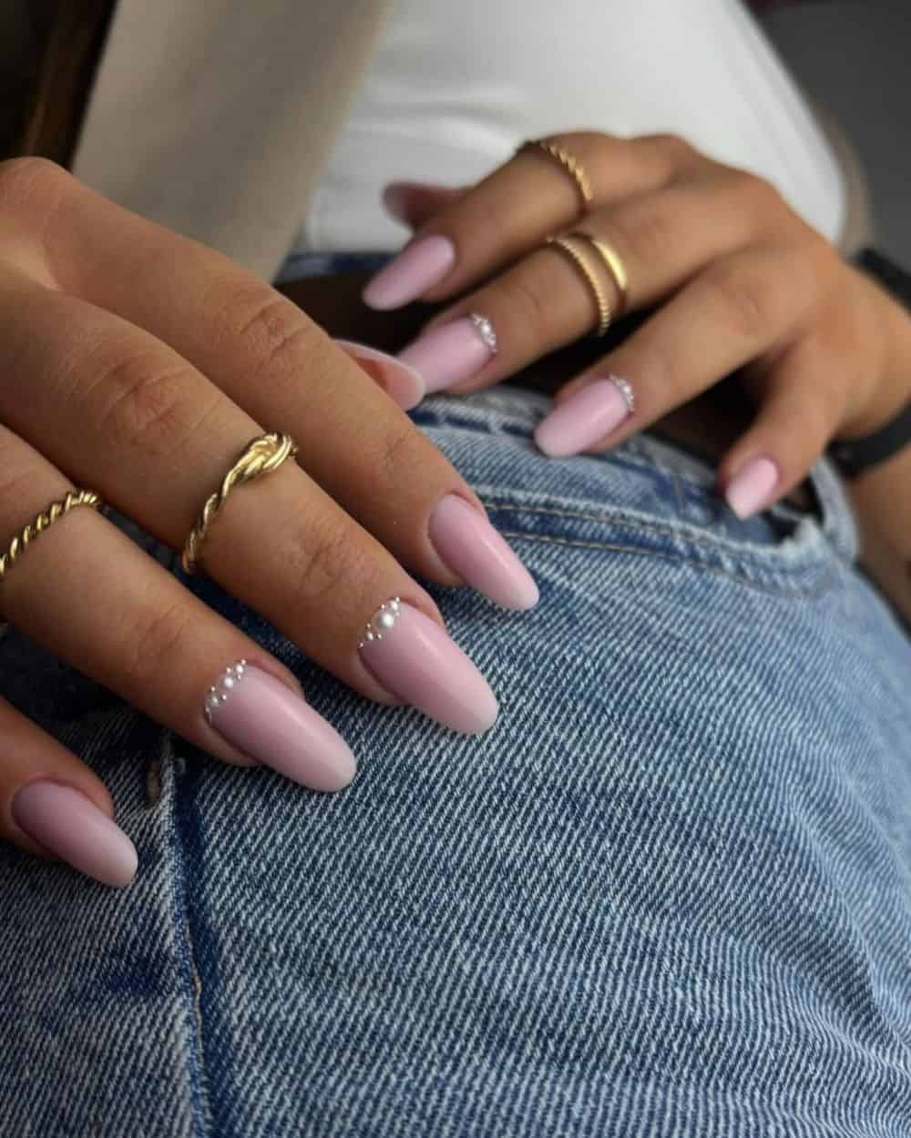 Medium Stiletto Color Block French Tips Medium Stiletto Color Block French Tips — Winter Pink Nails