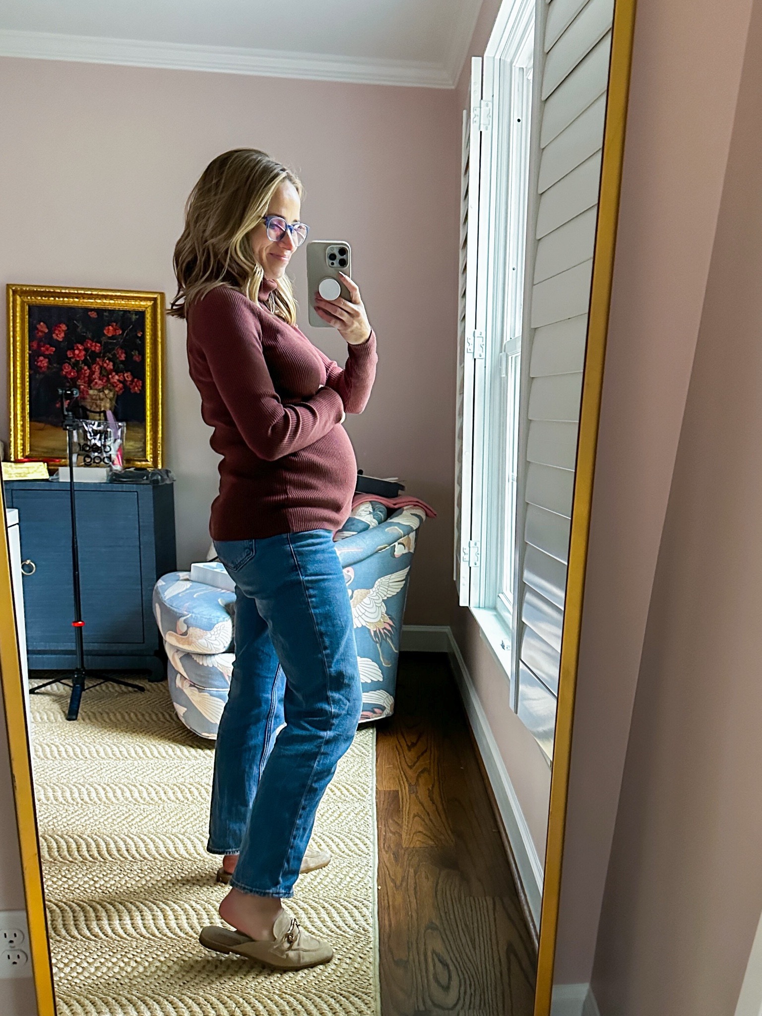 Casual Burgundy Knit Top with Denim for Everyday Wear Winter Maternity Outfits