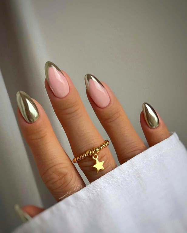 Warm Gold Chrome Almond Nails — Winter Chrome Nails