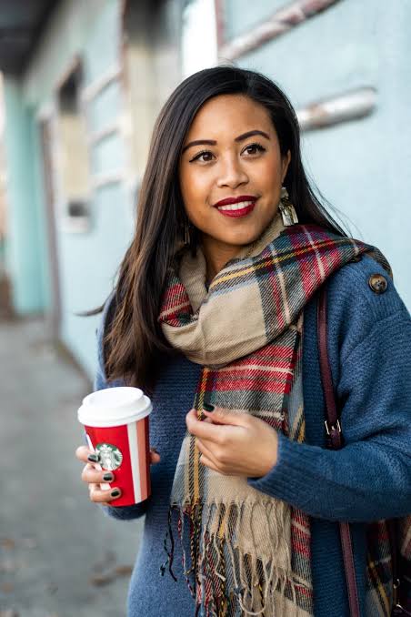 Chic Knitwear and Statement Scarf for Cozy Portraits — Winter Photoshoot Outfits