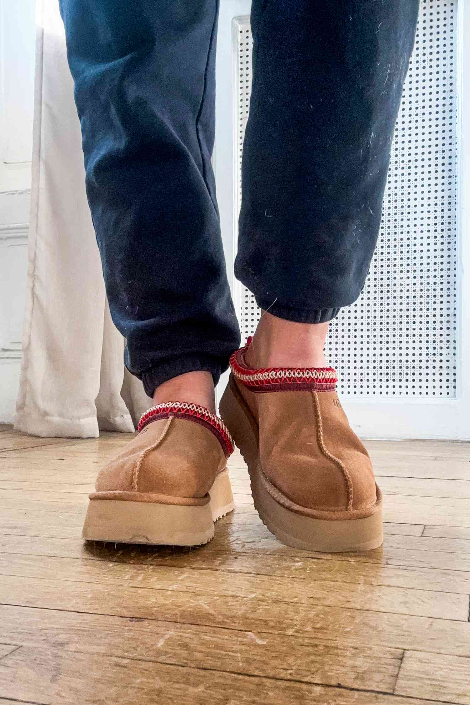 Close-Up on Ugg Platform Clogs with Textured Trim — Ugg Slippers Outfits