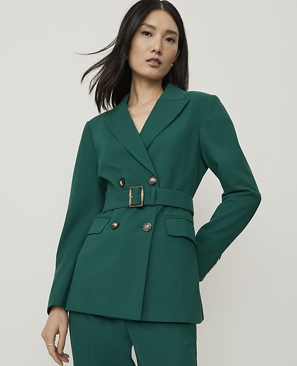 Emerald Green Power Blazer with Gold Accents Emerald Green Power Blazer with Gold Accents — Winter Work Outfits