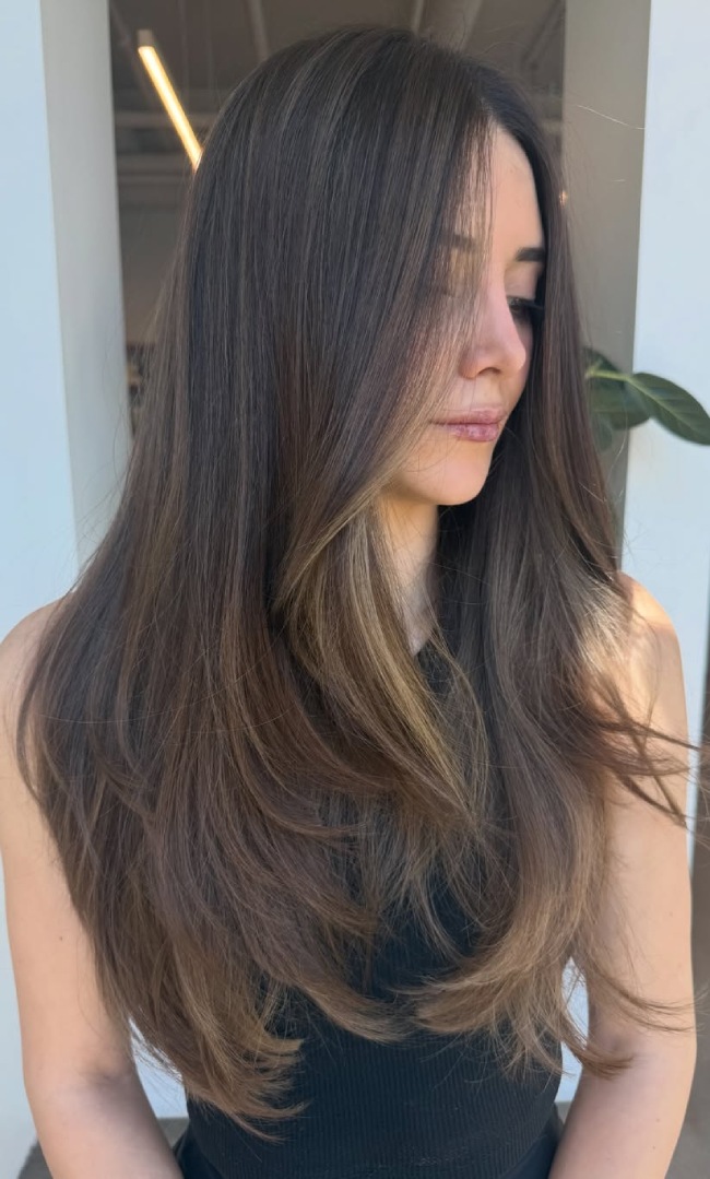 Mid-Back Waves With Smoky Beige Money Piece — Ash Brown Hair