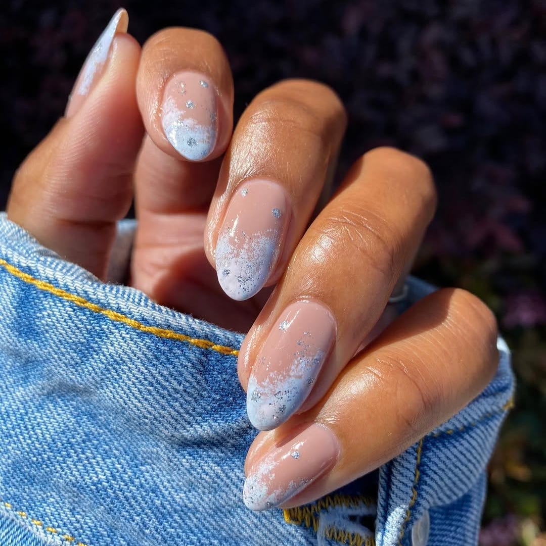 Icy Frosted Ombre Almond Nails Icy Frosted Ombre Almond Nails — Short Winter Nails