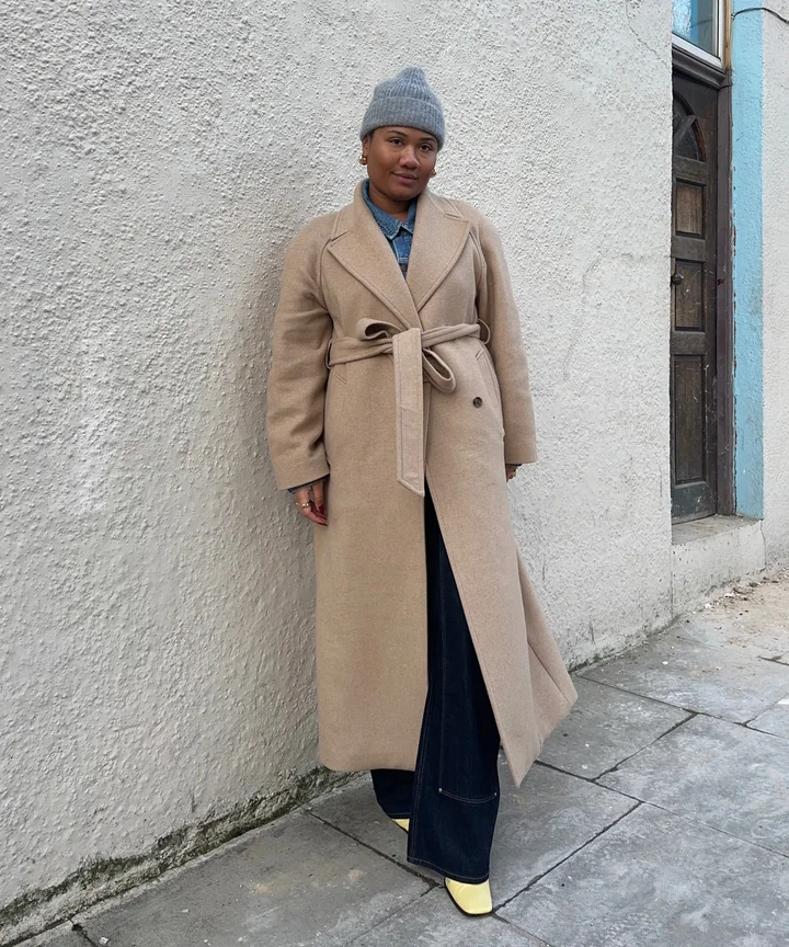 Camel Wool Coat Over Denim with Bright Footwear — Wool Coat Outfits
