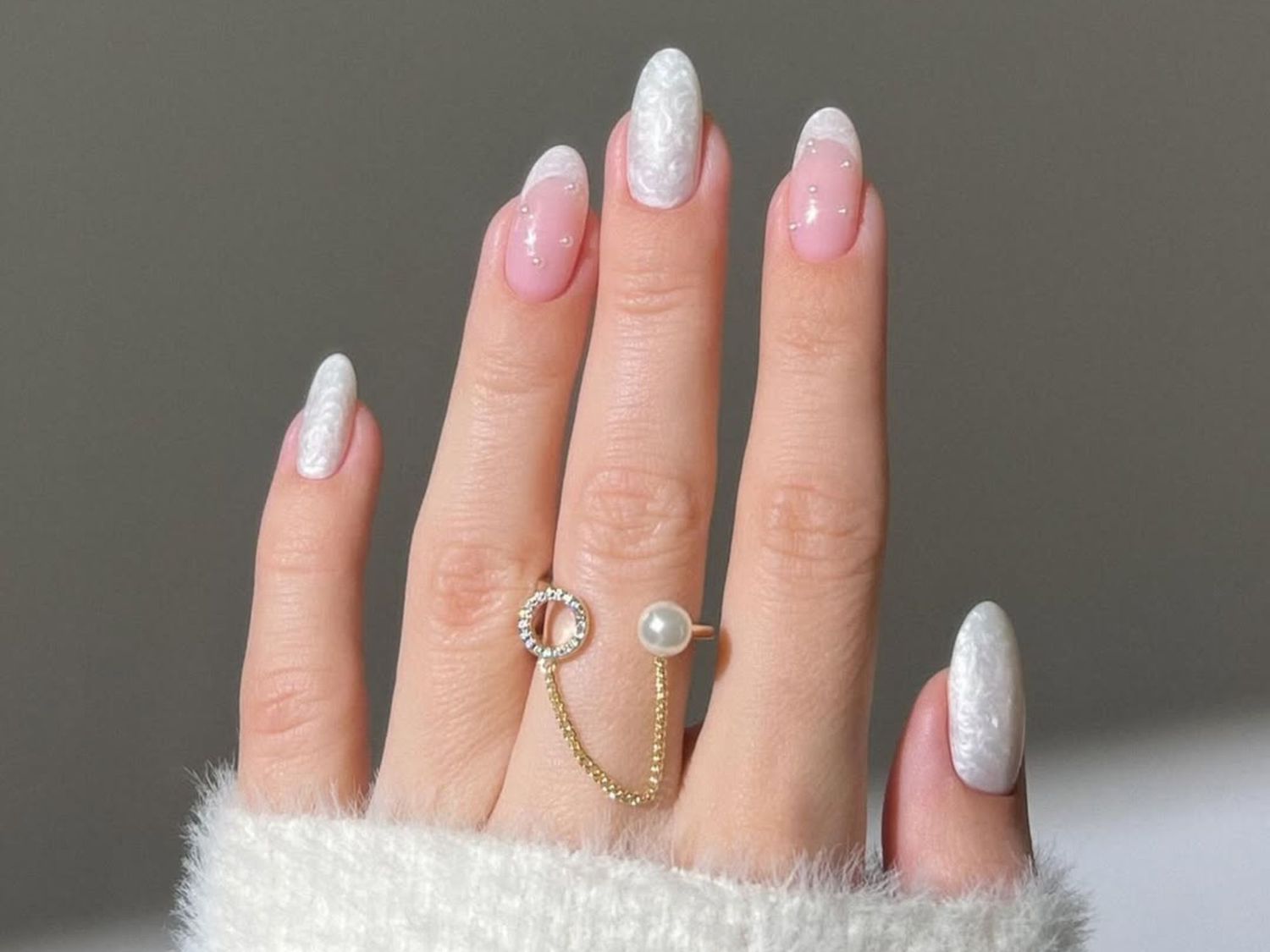 20 Winter White Nail Ideas for 2025