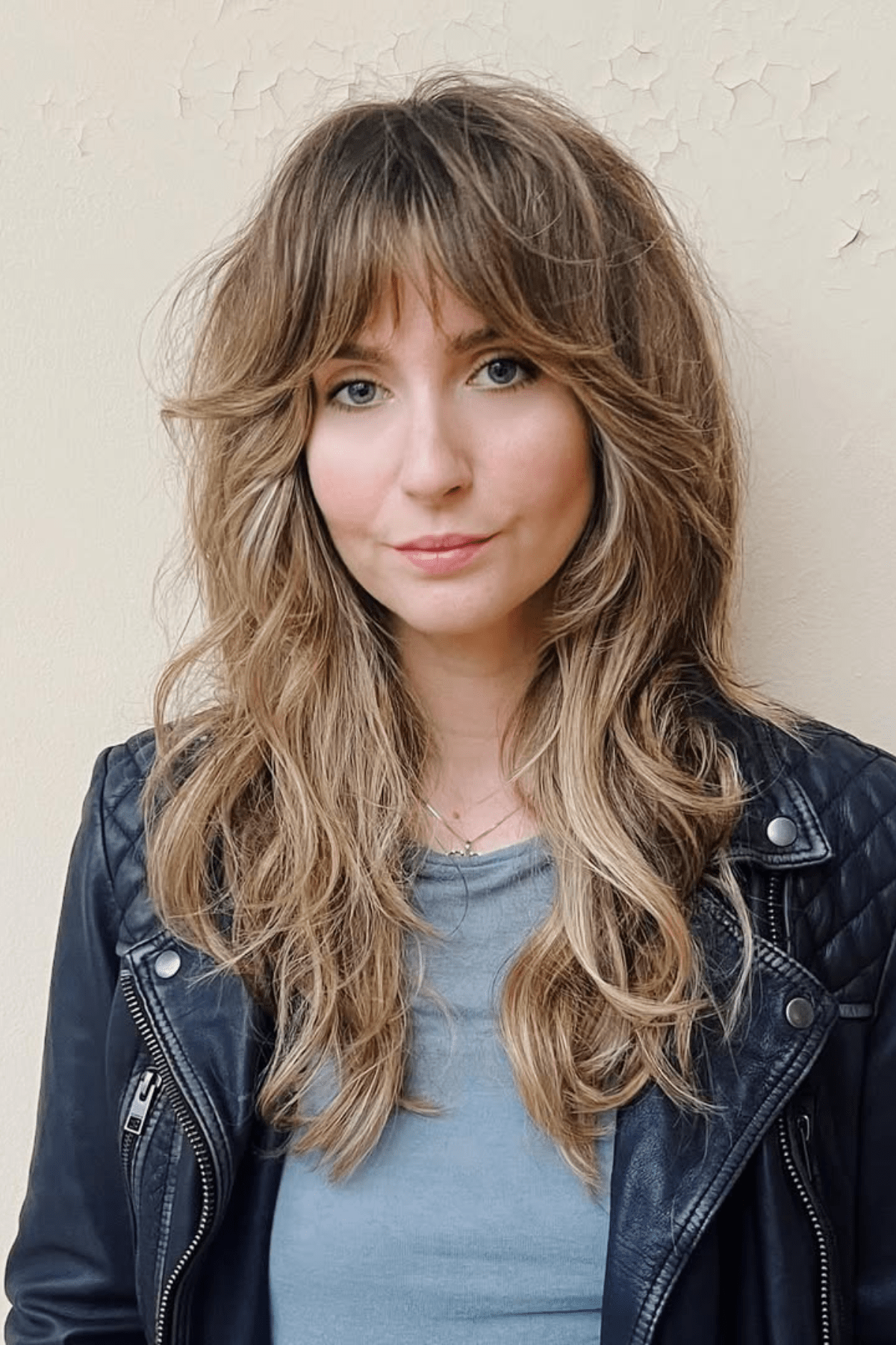 Dark Brown Collarbone Shag With Air-Dried Waves Dark Brown Collarbone Shag With Air-Dried Waves — Winter Shag Haircuts