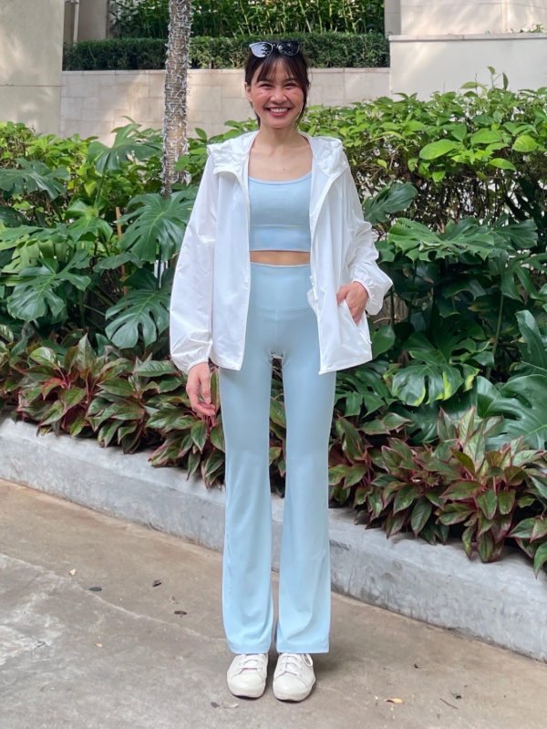Light Blue Matching Set for Athleisure — Flare Leggings Outfits