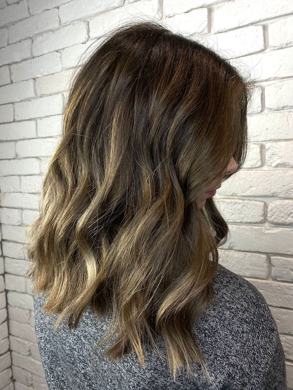 Mid-Back Dark Brown With Copper and Caramel Balayage Mid-Back Dark Brown With Copper and Caramel Balayage — Reverse Balayage