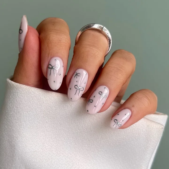 Romantic Silver Bow Detail Nails Romantic Silver Bow Detail Nails — Nail Art Ideas