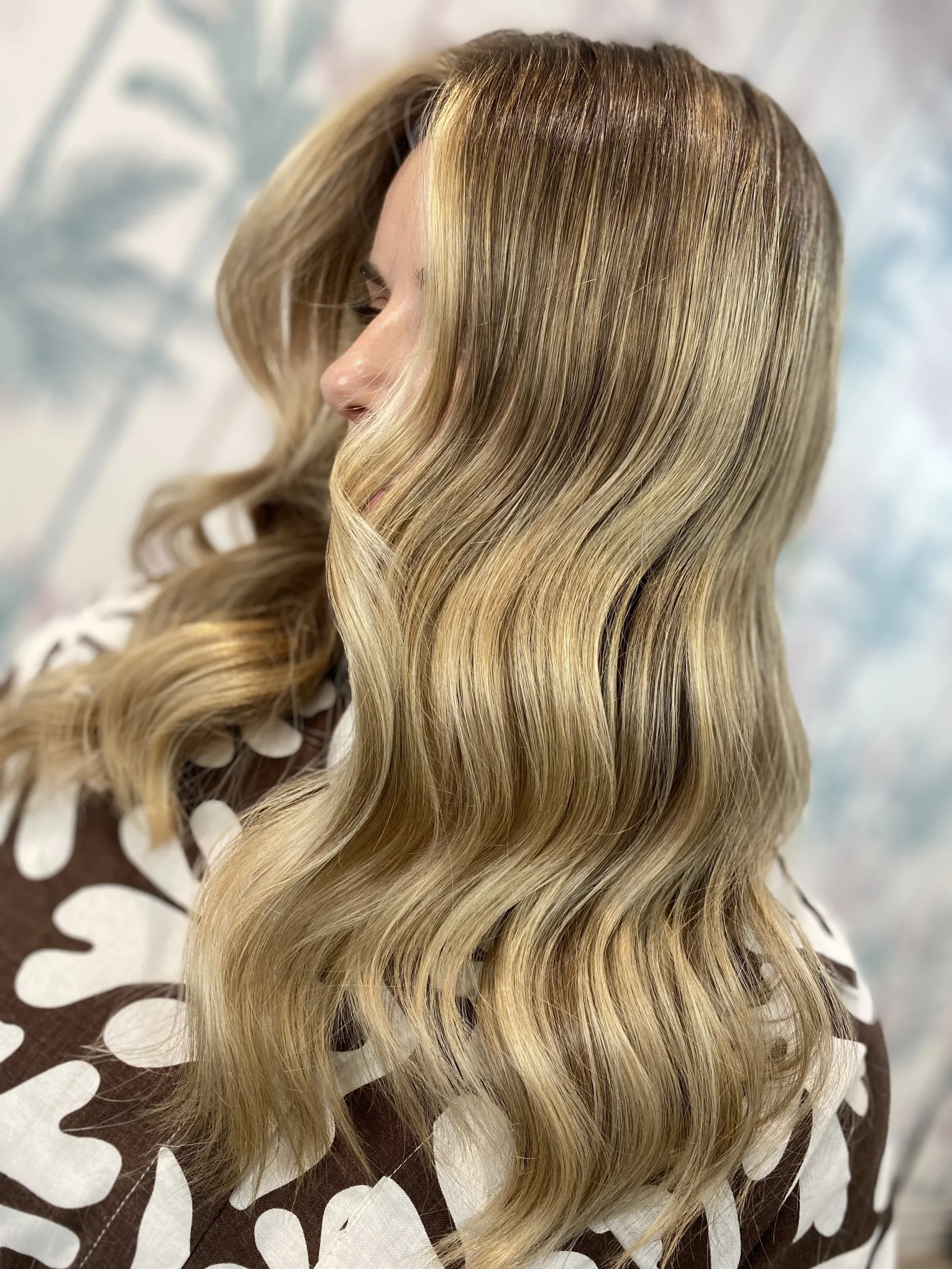 Wavy Visual Idea Wavy Visual Idea — Lowlights for Blonde Hair
