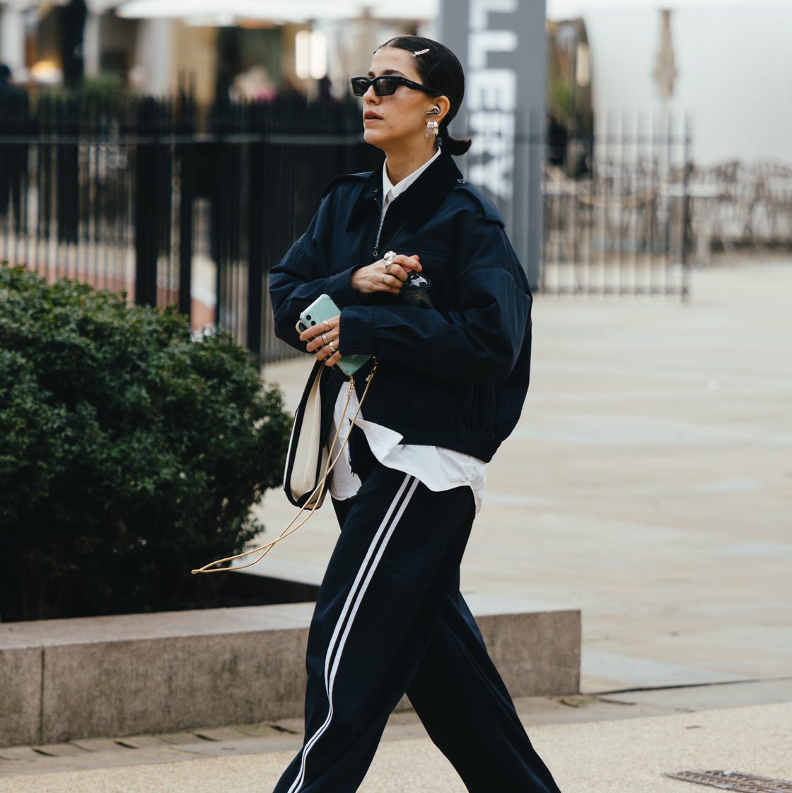 Streetwear Classic: Navy Sweatpants with Bomber Jacket and Button-Down — Sweatpants Outfits