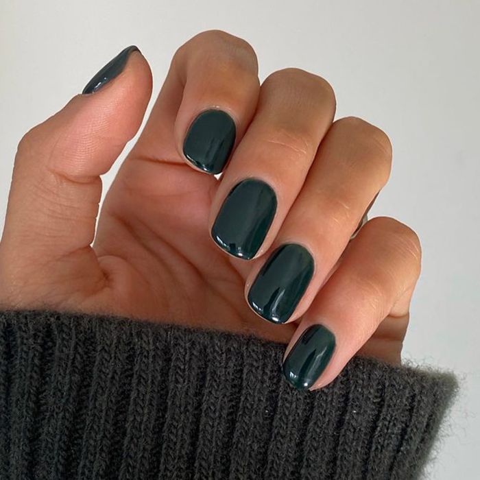 Deep Forest Green Glossy Short Square Nails Deep Forest Green Glossy Short Square Nails — Winter Square Nails