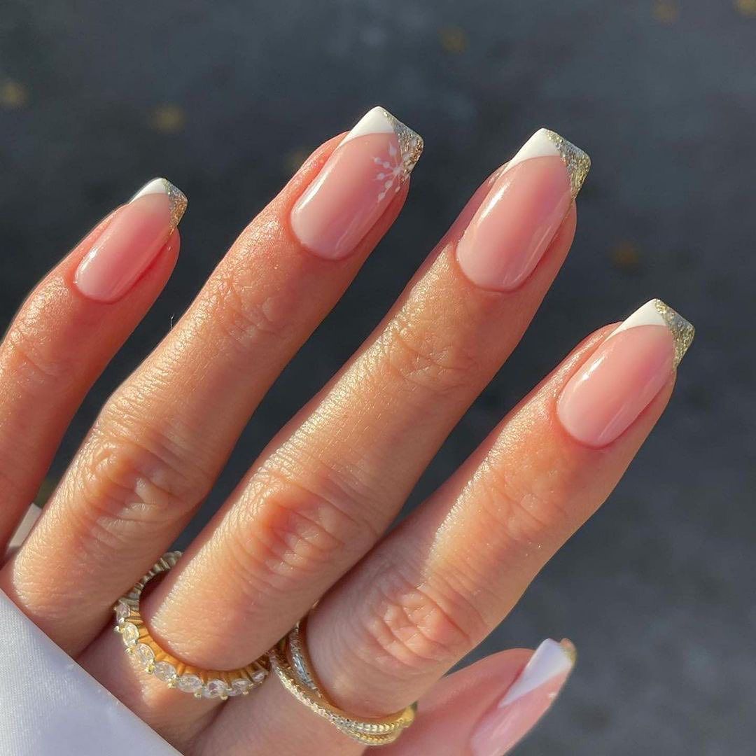 Medium Sheer Pink Gold Glitter French Tip Snowflake Coffin Nails Medium Sheer Pink Gold Glitter French Tip Snowflake Coffin Nails — Winter Coffin Nails