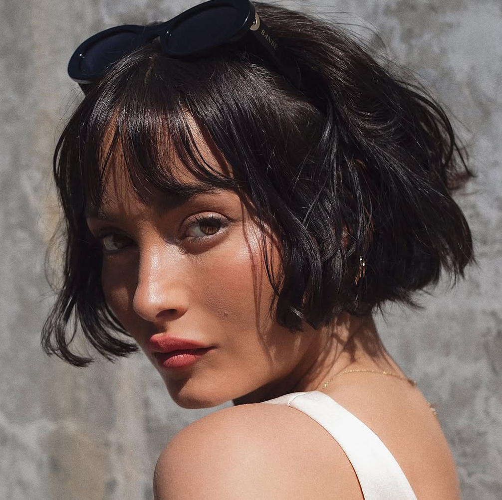 Dark Brown Bob With Blunt Bangs Dark Brown Bob With Blunt Bangs — Short Winter Haircuts