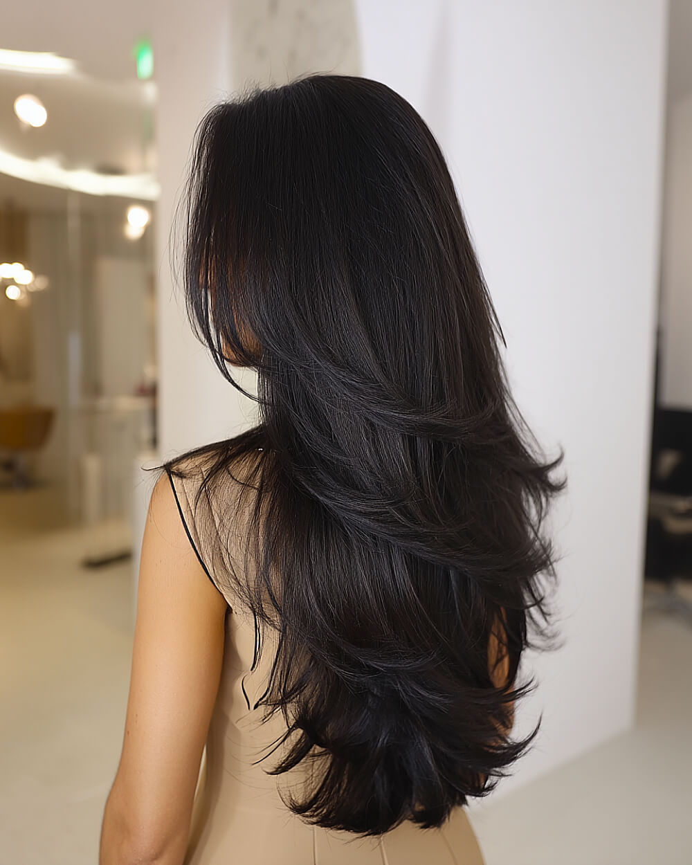 Layered Mid-Back Voluminous Layers — Long Winter Haircuts