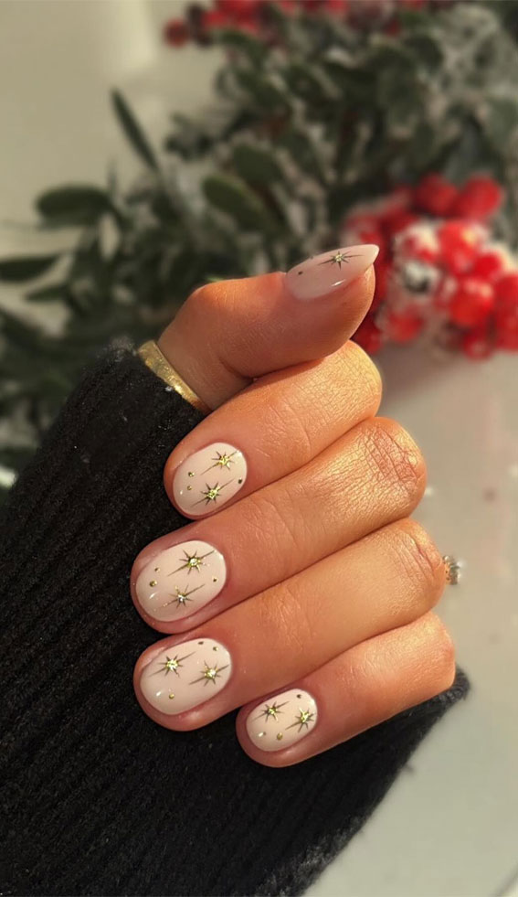 Short Oval Light Pink Gold Stars Short Oval Light Pink Gold Stars — January Nails