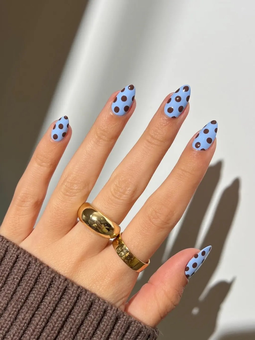 Medium Stiletto Light Blue Polka Dot Nails — Blue Nail Inspo
