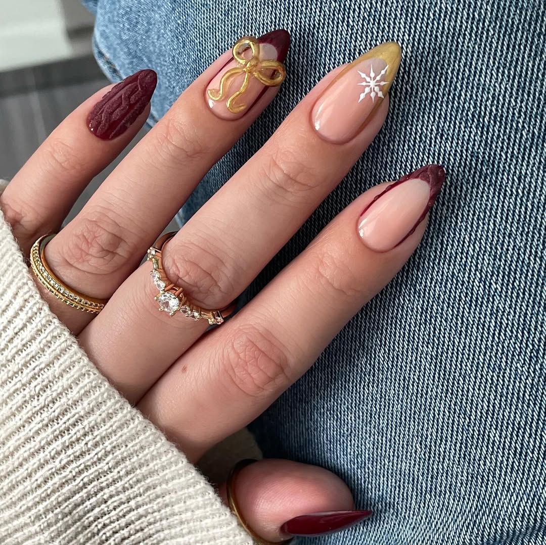 Long Almond Winter 3D Gold Bow Snowflake Long Almond Winter 3D Gold Bow Snowflake — Almond Nail Designs