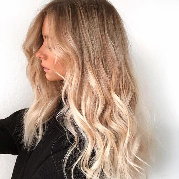 Bright Platinum Blonde Balayage Waves — Aesthetic Winter Hairstyles