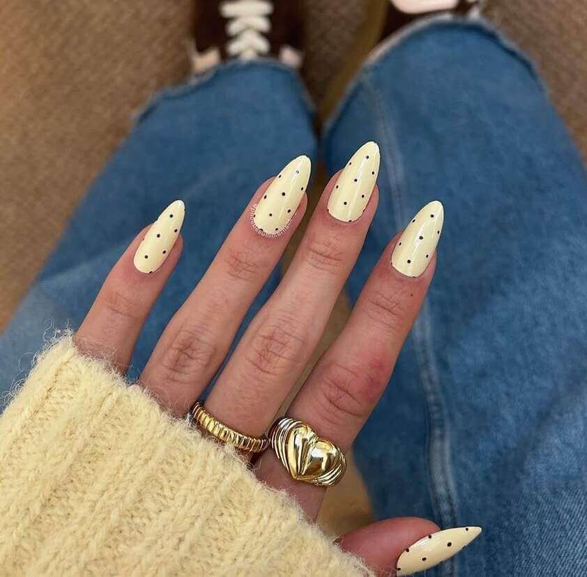 Pale Yellow Black Polka Dot Stiletto Nails Pale Yellow Black Polka Dot Stiletto Nails — Simple Nail Designs