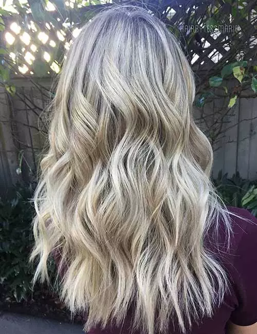 Loose Waves Visual Idea Loose Waves Visual Idea — Lowlights for Blonde Hair
