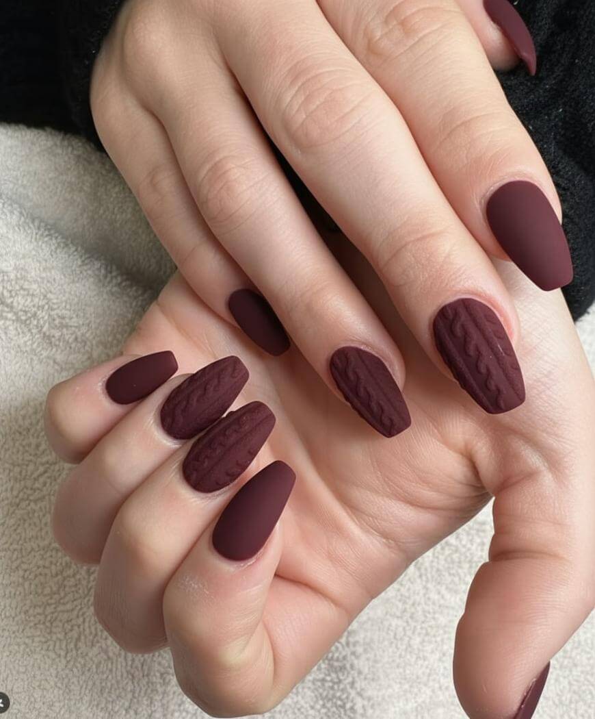 Rich Burgundy 3D Cable Knit — Sweater Nails