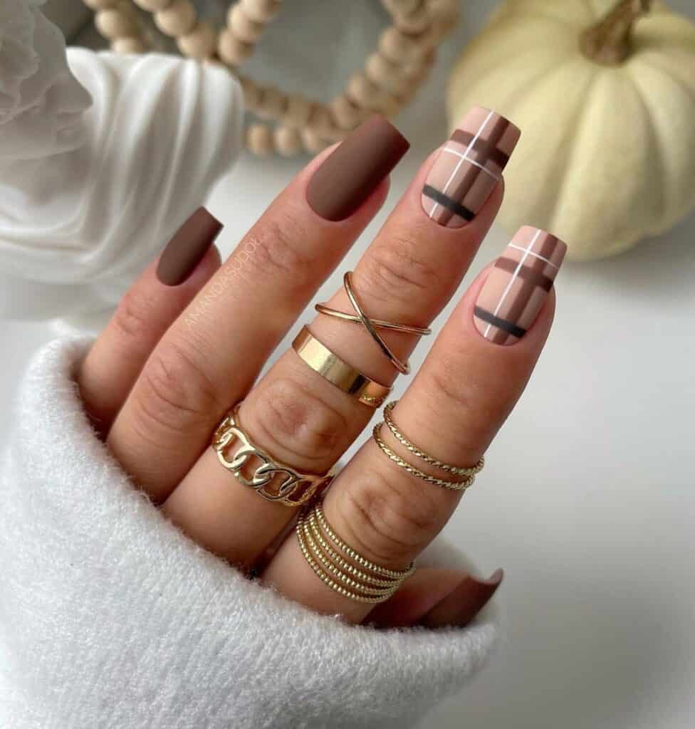 Textured Brown Plaid and Knit — Sweater Nails