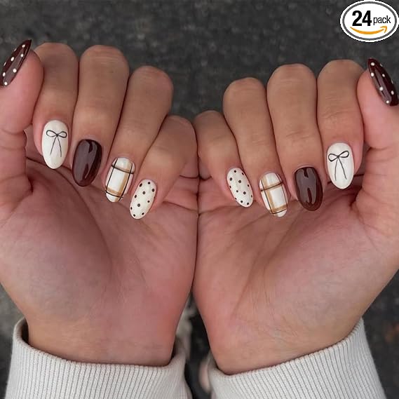 Autumn Winter Visual Idea — Winter Oval Nails
