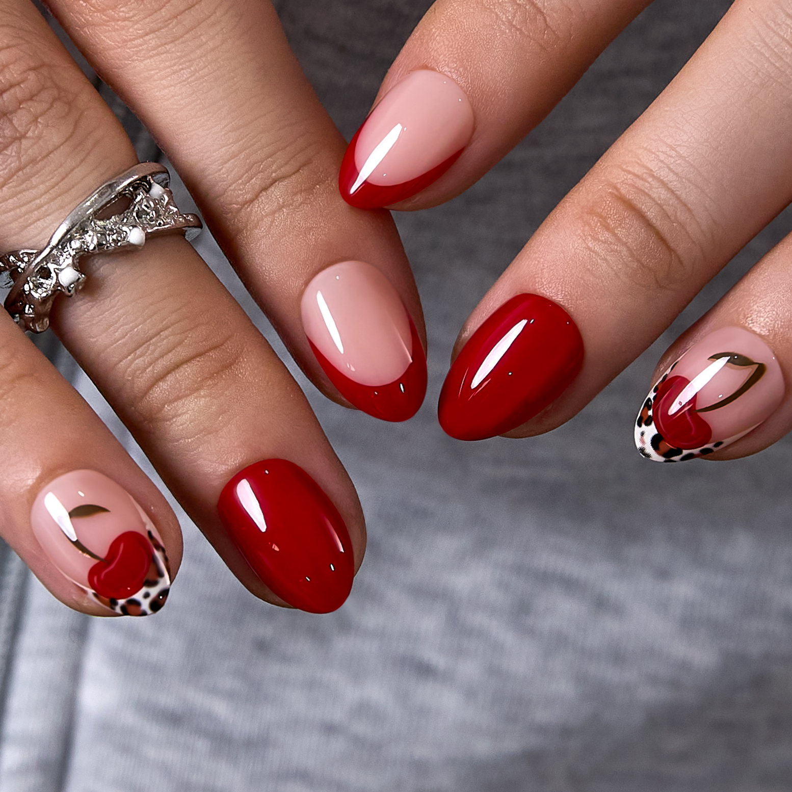 Not Visible Visual Idea — Winter Oval Nails