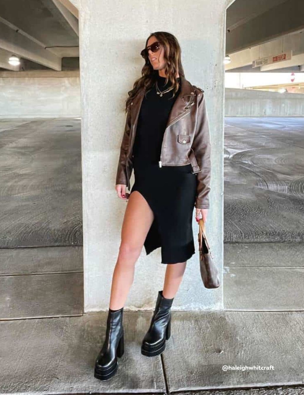 Fitted Dress and Leather Jacket with Platform Boots Fitted Dress and Leather Jacket with Platform Boots — Ankle Boots Outfits