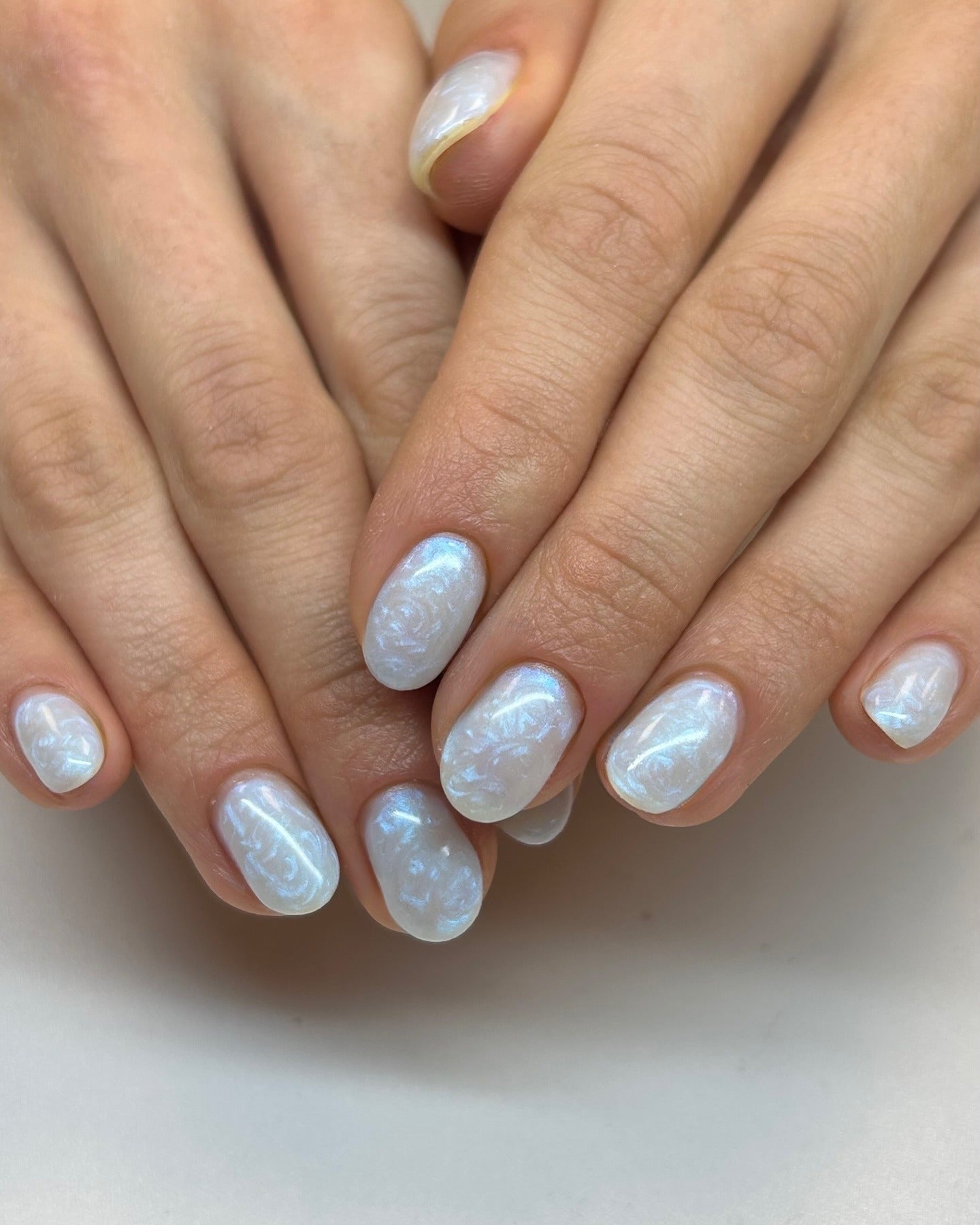 Short Oval Iridescent Shimmer Short Oval Iridescent Shimmer — January Nails
