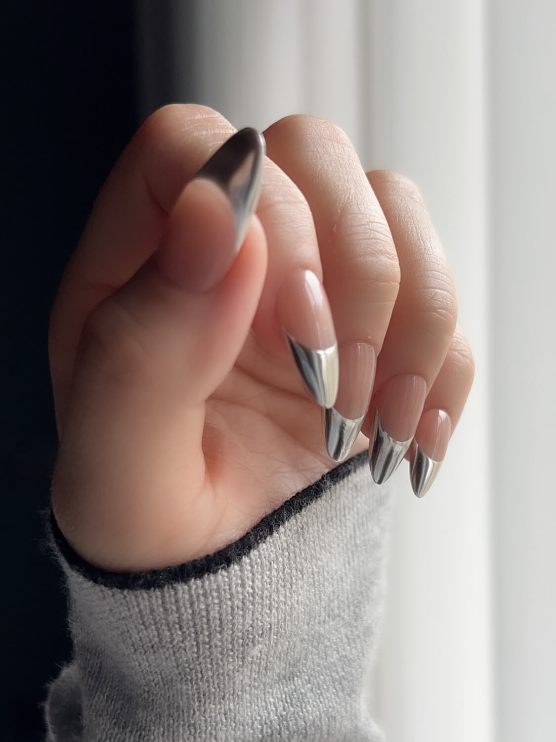 Chic Modern Visual Idea — Silver Chrome Nails