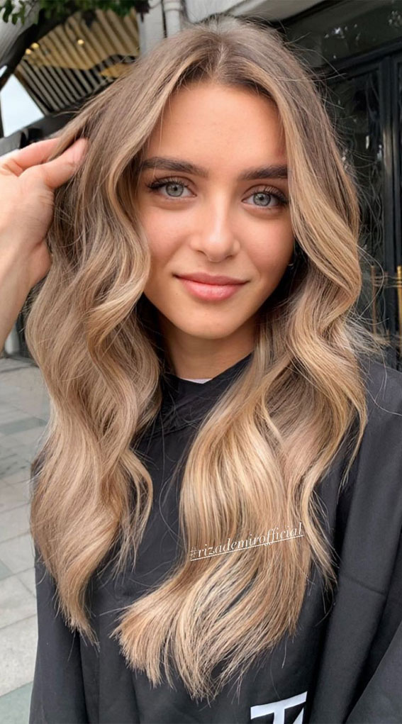 Beige Blonde With Curtain Bangs Beige Blonde With Curtain Bangs — Winter Highlights