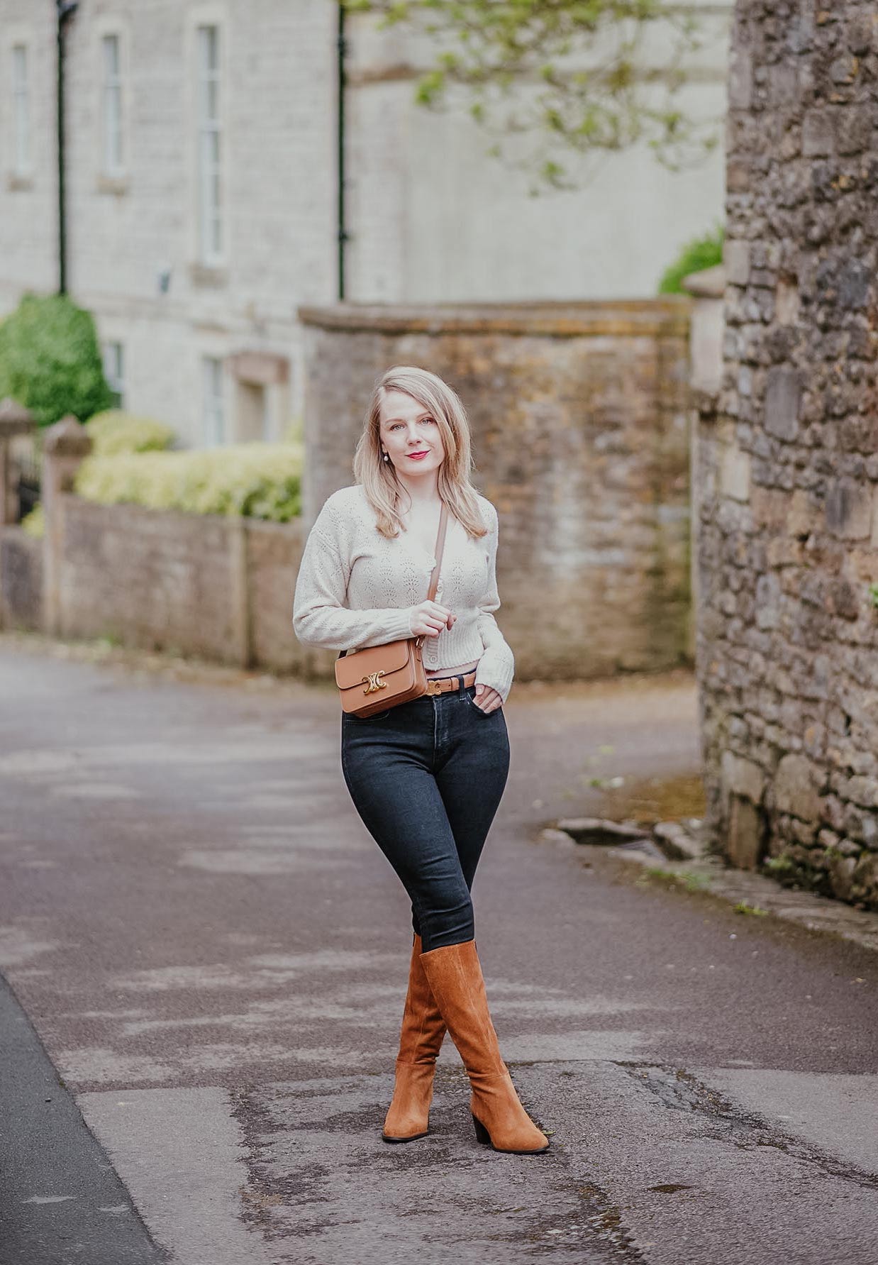 Tan Suede Knee-High Boots with Jeans and a Cream Knit Cardigan — Suede Boots Outfits