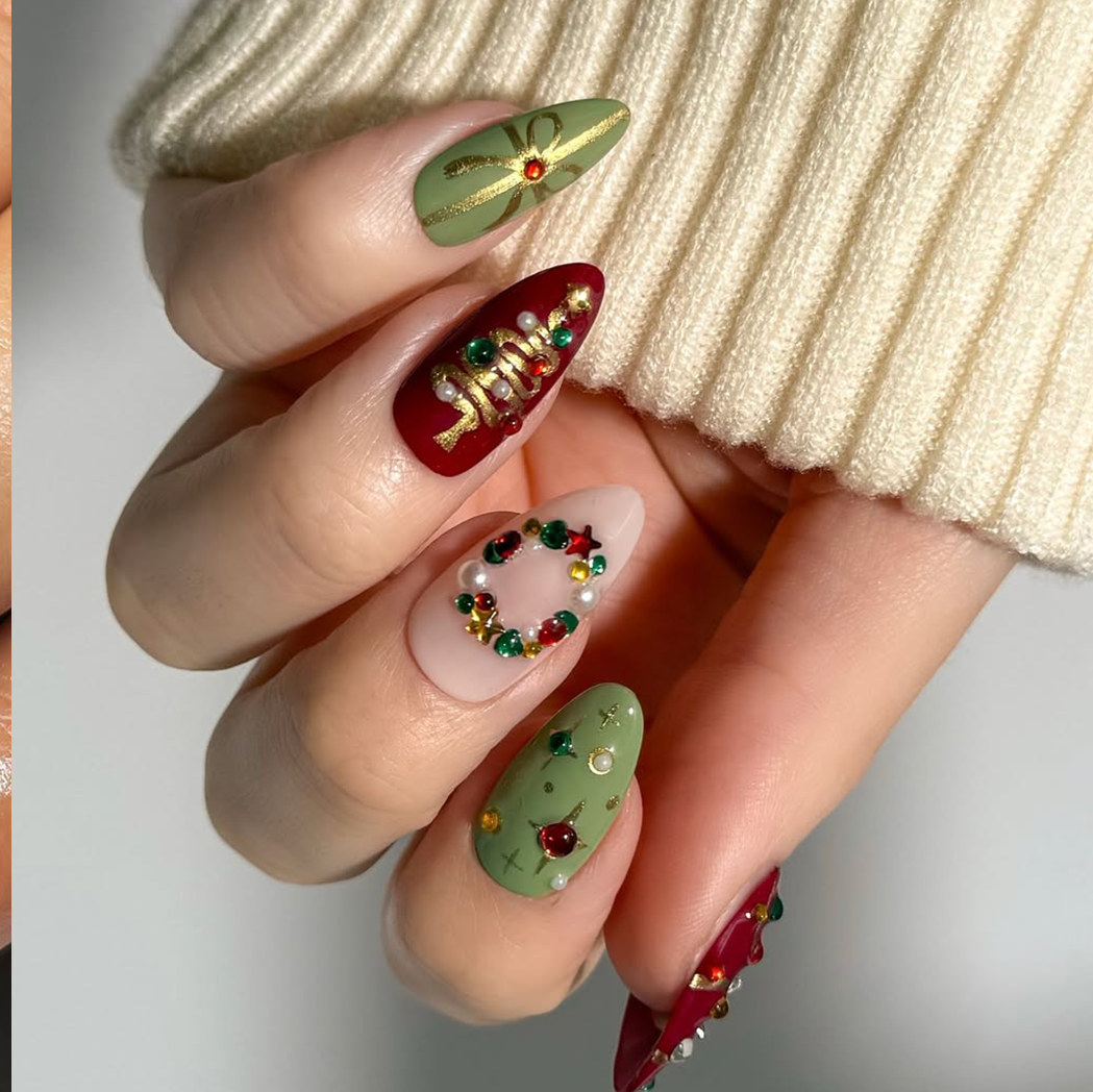 3D Christmas Tree Almond Nails — Winter Wonderland Nails