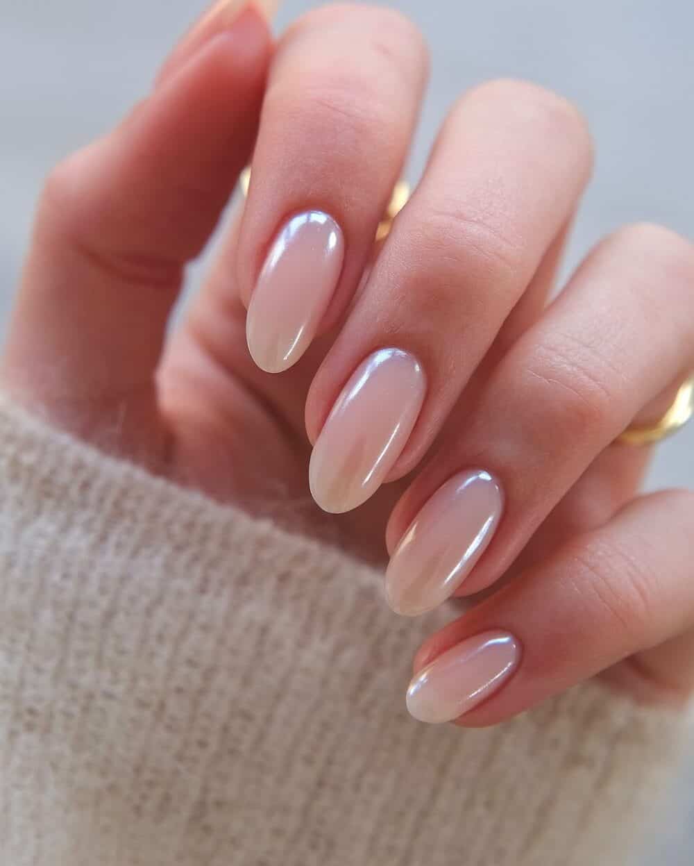 Pearlescent Pale Pink Nude Ovals — Neutral Winter Nails