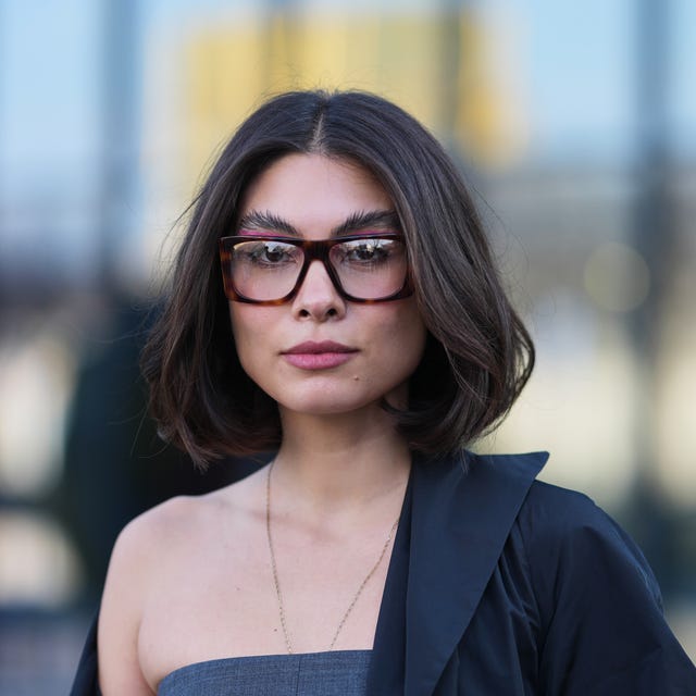 Dark Brown Collarbone Bob Waves — Winter Bob Haircuts