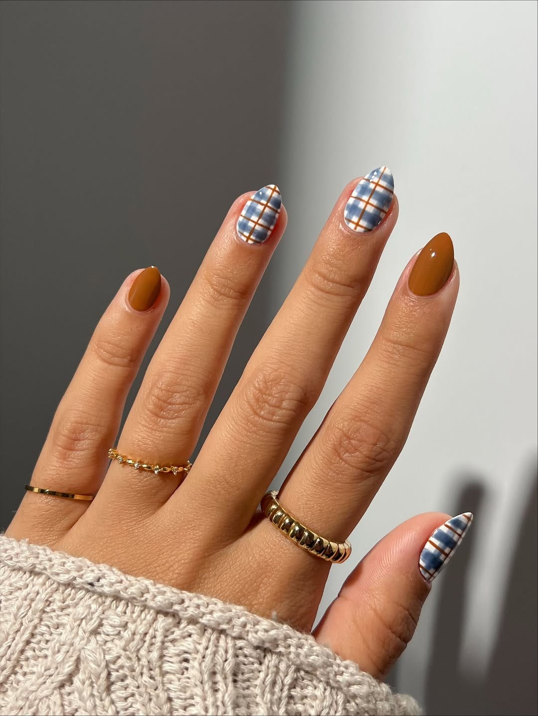 Matte Plaid Oval Nails Matte Plaid Oval Nails — Fall to Winter Nails