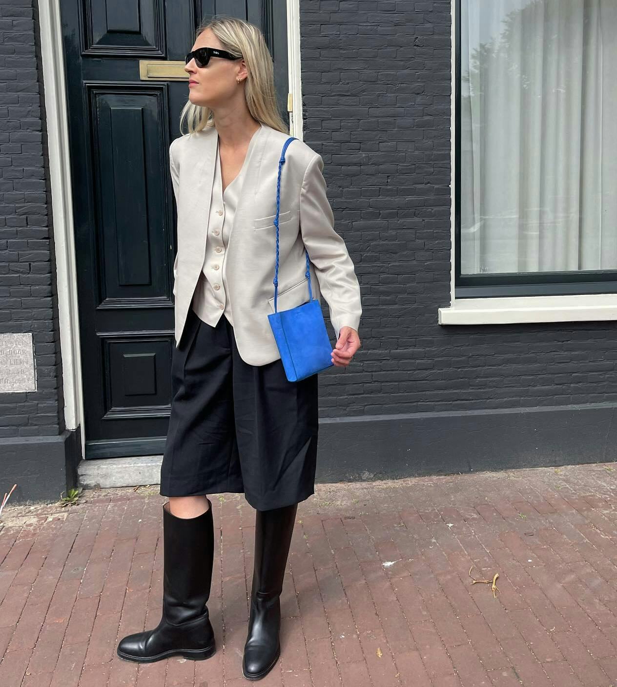 Smart Casual with Black Riding Boots and Shorts Smart Casual with Black Riding Boots and Shorts — Riding Boots Outfits