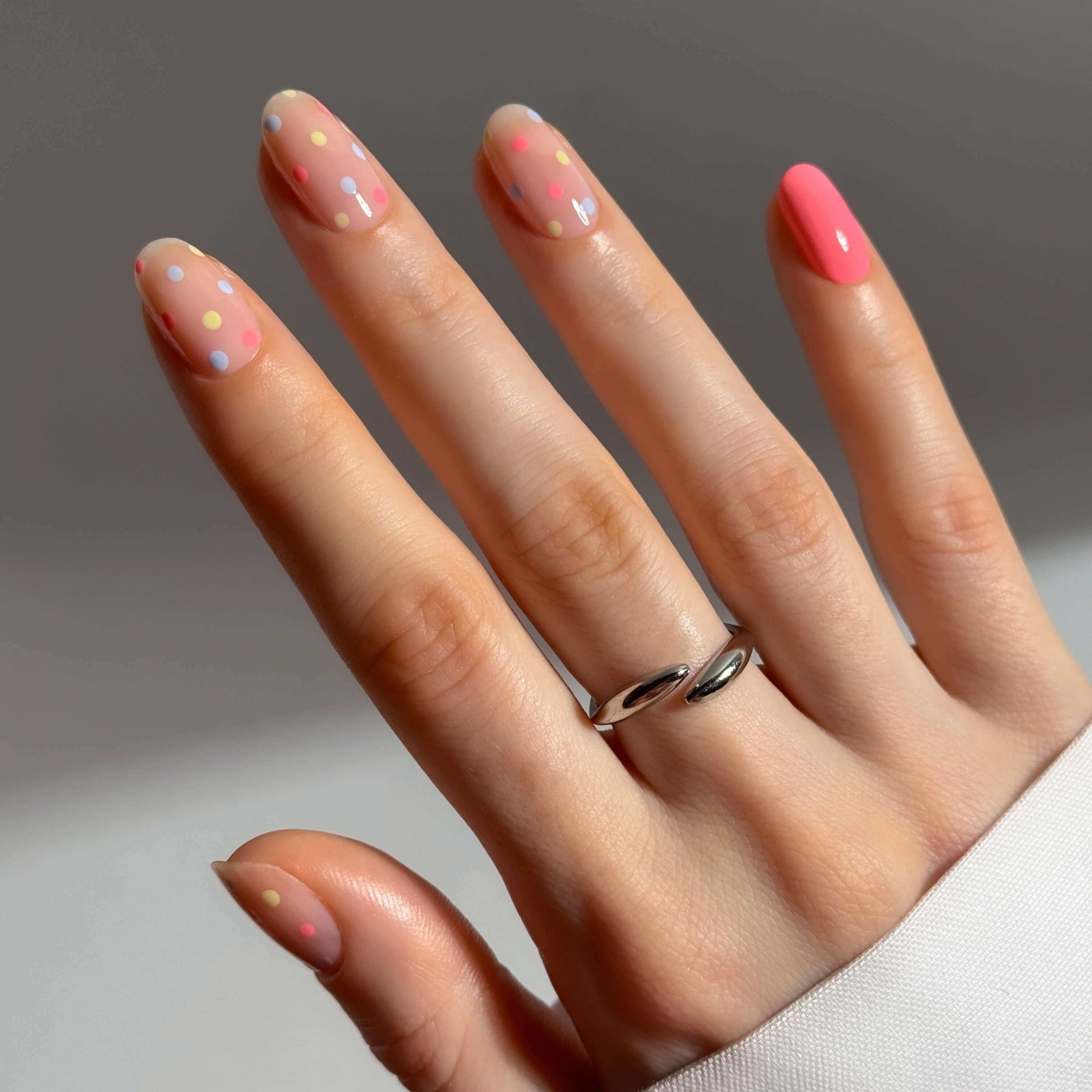 Medium Oval Classic French Tip Nails — Easy Nail Designs