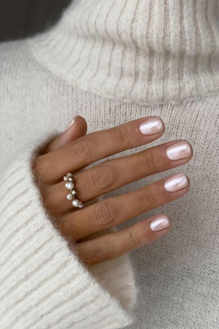 Short Square Pearlescent Pink Shimmer Short Square Pearlescent Pink Shimmer — January Nails