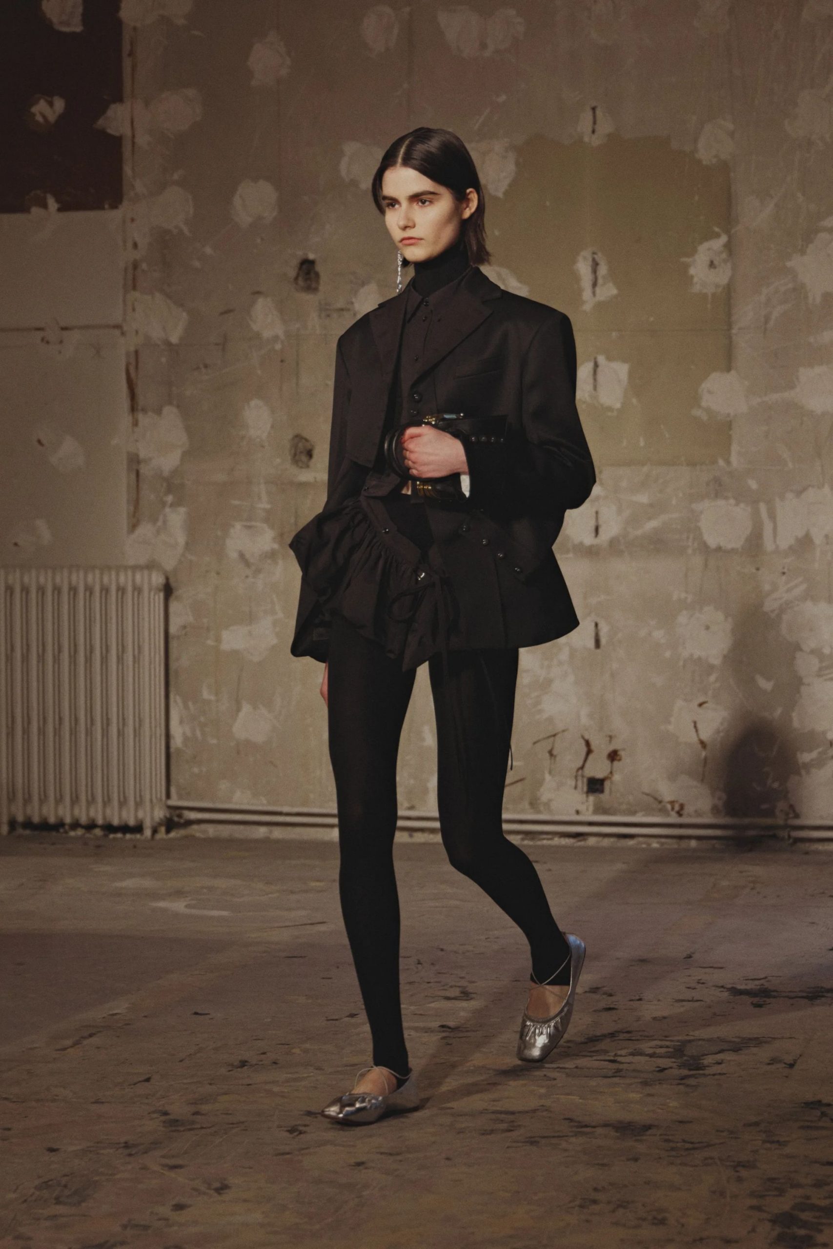 Chic Layering: Leggings Under a Ruffled Blazer — Winter Outfits with Leggings