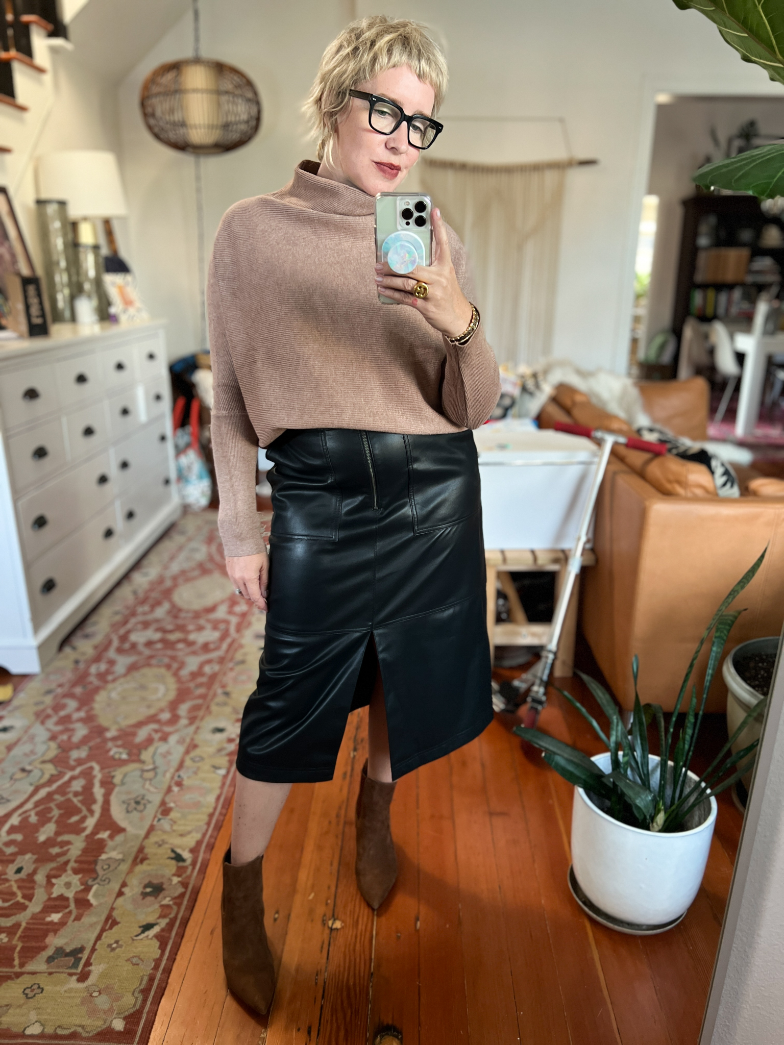 Chic Comfort: Leather Pencil Skirt with Mock Neck Sweater and Ankle Boots Chic Comfort: Leather Pencil Skirt with Mock Neck Sweater and Ankle Boots — Leather Skirt Outfits