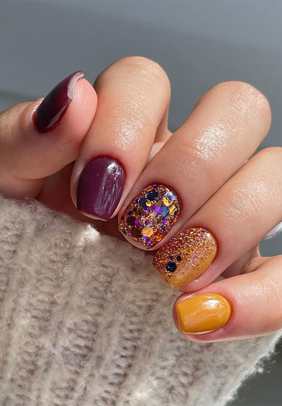 Festive Plum and Mustard Glitter Nails Festive Plum and Mustard Glitter Nails — Short Winter Nails