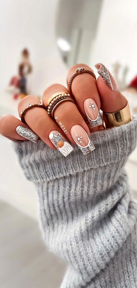 Glitter French Tips With Snowflake Art Glitter French Tips With Snowflake Art — Winter Square Nails
