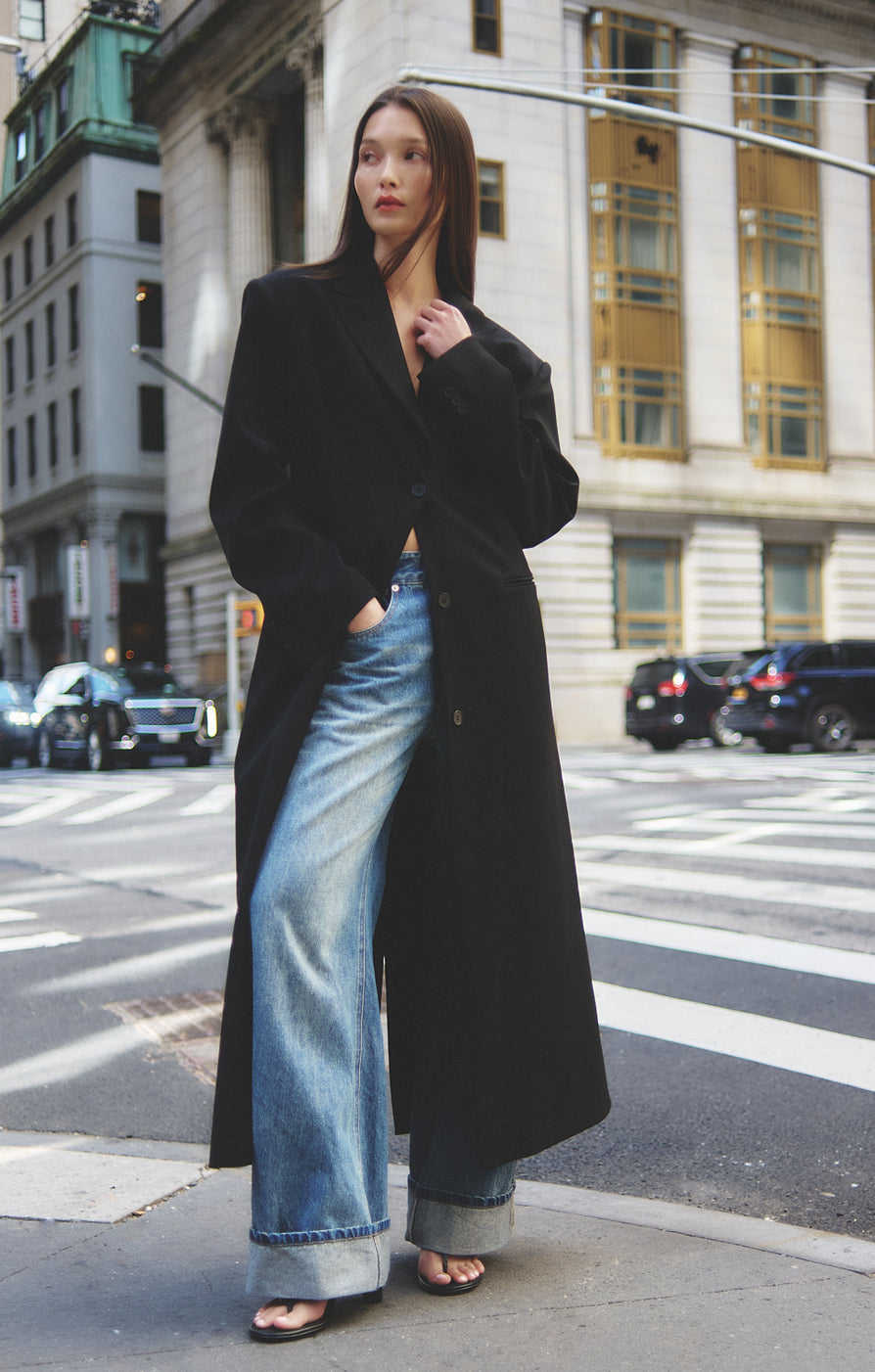 Edgy Black Coat with Faux Leather Pants Edgy Black Coat with Faux Leather Pants — Black Coat Outfits