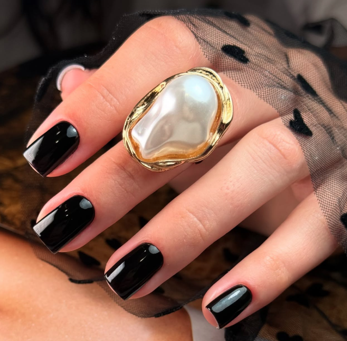 High Gloss Black Squares High Gloss Black Squares — Classy Winter Nails